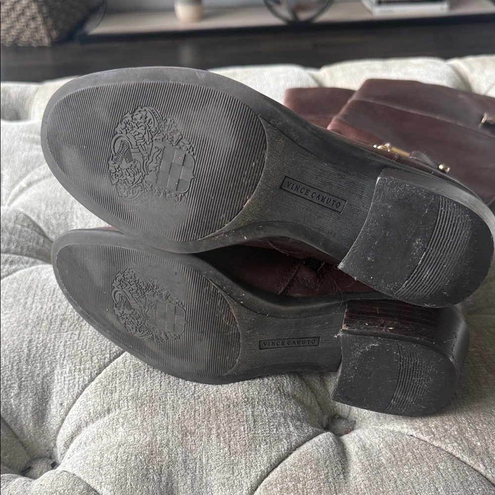 Vince‎ Camuto Women’s 7 Dark Brown Leather with Gold Buckle - Picture 5 of 5